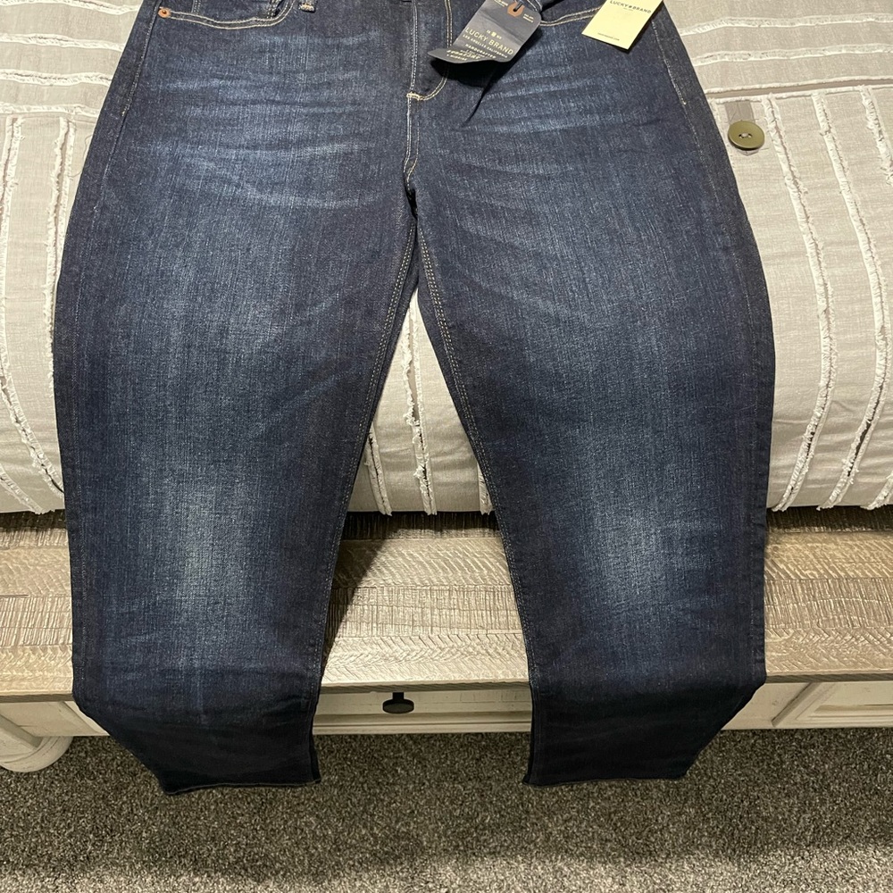Lucky Brand Brooke Straight Mid Rise Jeans.